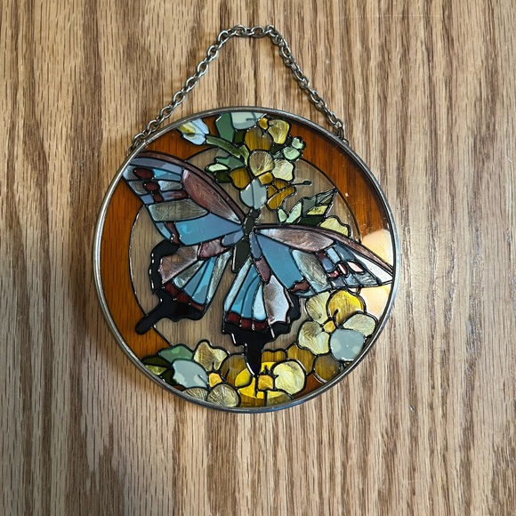 Hand painted Butterfly  Circle suncatcher by Joan Baker - Picture 7 of 9